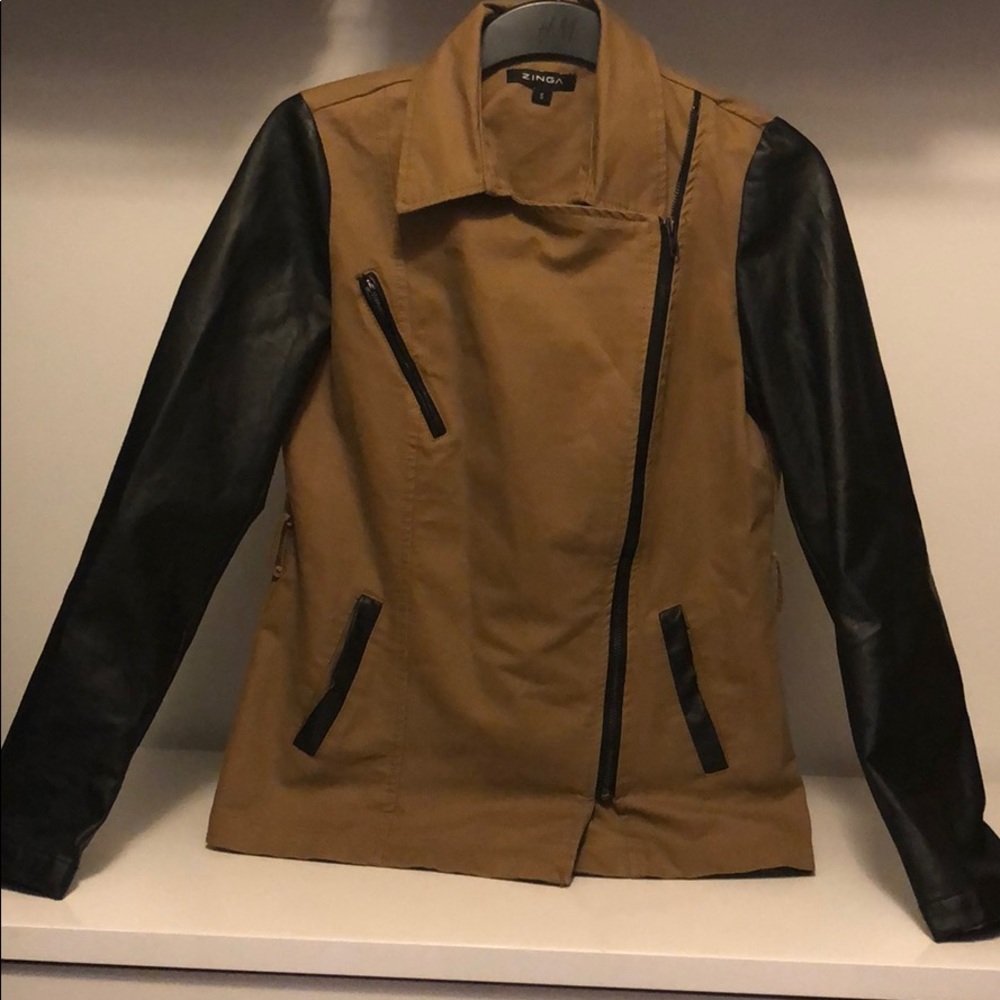 Jacket with leather sleeves